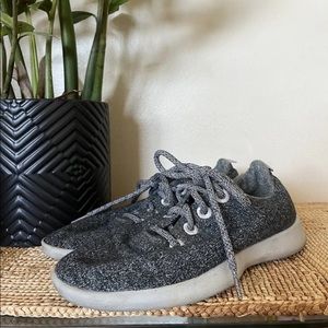 Allbirds size 8 grey black lace shoes